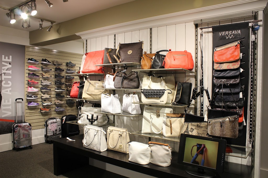 Chaussures Beauchesne | 3 Rue Tourigny, Victoriaville, QC G6P 4C3, Canada | Phone: (819) 752-6096