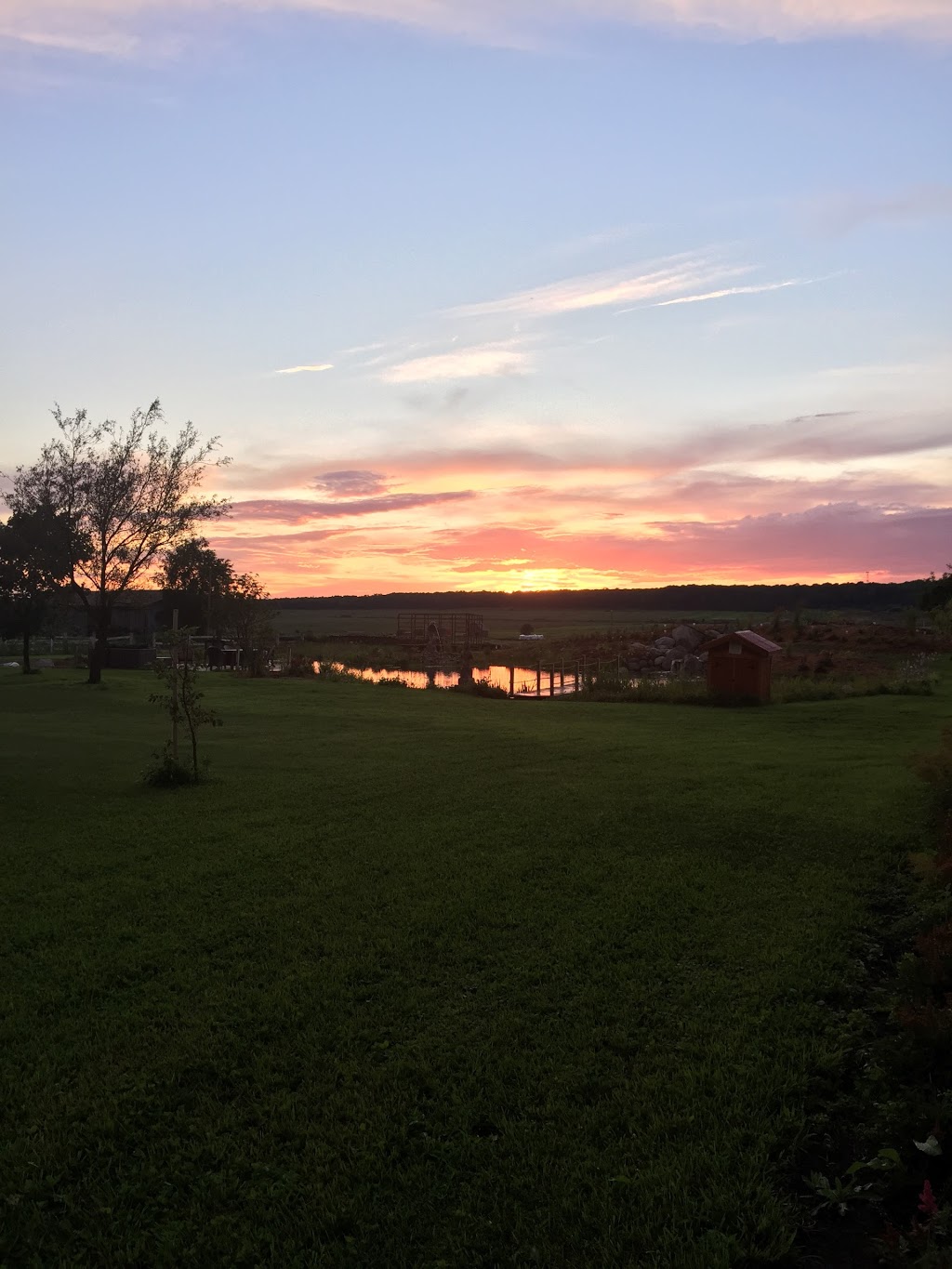 La Maison Albertine | 328 Chemin du Roy, Deschambault, QC G0A 1S0, Canada | Phone: (418) 285-7545