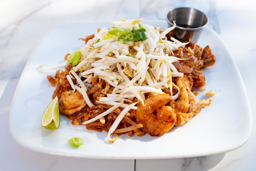 Jardin Thaï | 270 Boul Labelle, Rosemère, QC J7A 2H4, Canada | Phone: (450) 971-5749