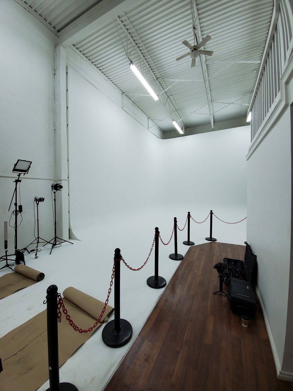 Red Room Studios | 7584 Wagner Rd NW, Edmonton, AB T6E 5B2, Canada | Phone: (780) 297-7404