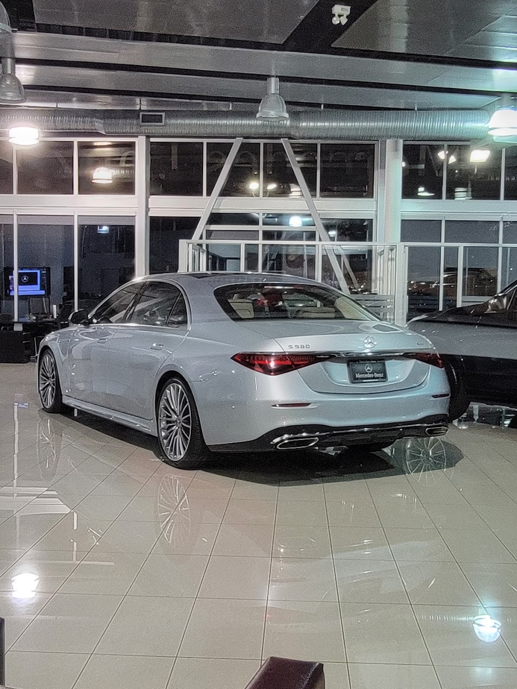 Three Point Motors | 2546 Government St, Victoria, BC V8T 4P7, Canada | Phone: (250) 385-6737