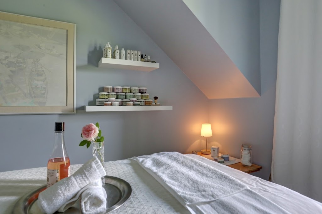 Fieldstone Spa | 8488 Smylie Rd, Cobourg, ON K9A 4J7, Canada | Phone: (905) 375-9984