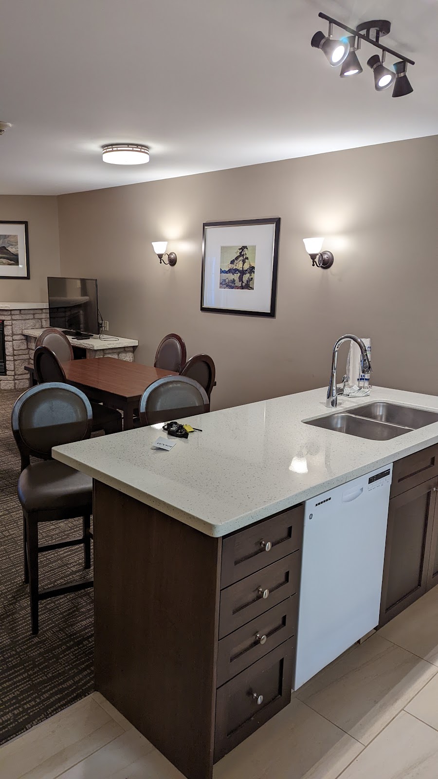 The Embassy North | 90 Highland Dr Suite 2028-29, Oro, ON L0L 2X0, Canada | Phone: (647) 767-7813