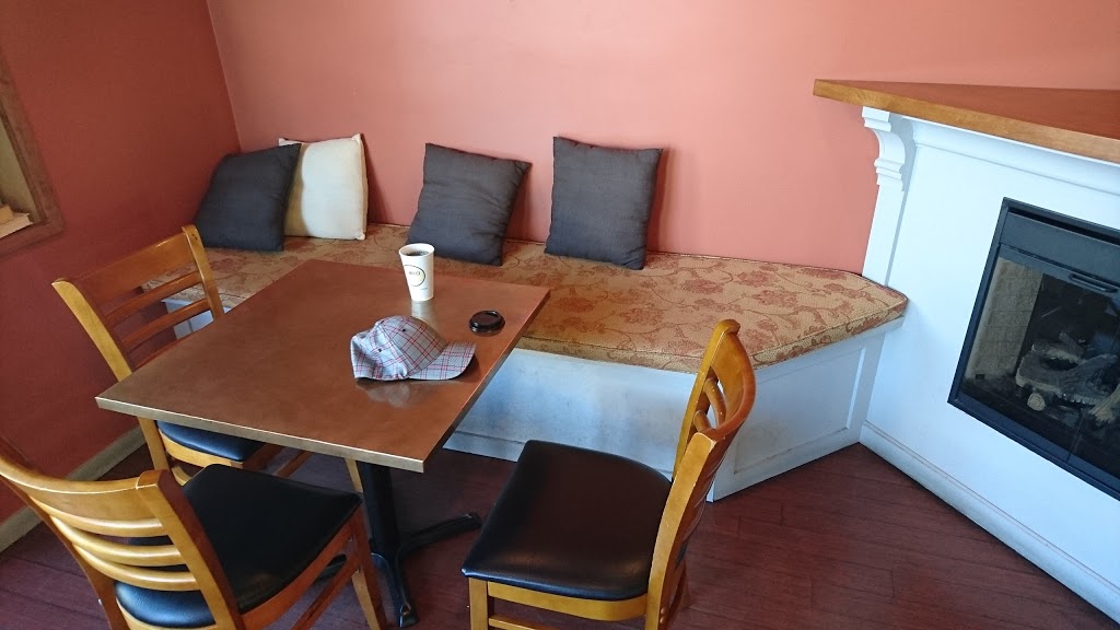 QV Coffee House | 1769 Fort St, Victoria, BC V8R 1J4, Canada | Phone: (250) 590-8230