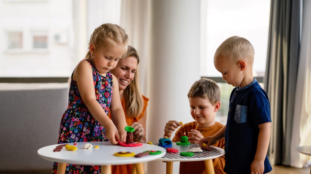 Little Hearts In Home Child Care | 33 Kipling Ave, Guelph, ON N1H 8B9, Canada | Phone: (519) 827-0002