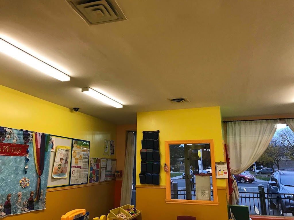 Nursery Educational Lacadémie Royale | 7055 Rue Jarry E, Anjou, QC H1J 1G3, Canada | Phone: (514) 353-4771