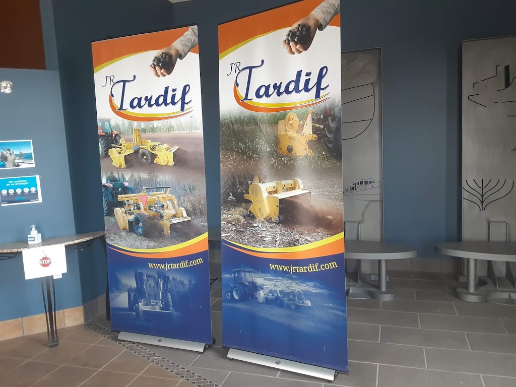 Jr Tardif | 62 Bd Cartier, Rivière-du-Loup, QC G5R 6B2, Canada | Phone: (418) 862-7273