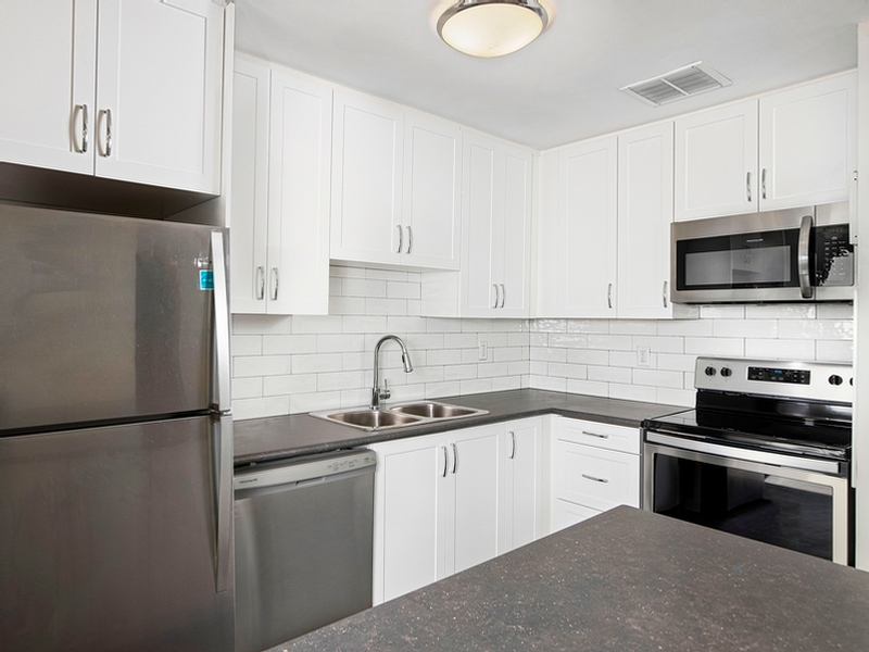380 Gibb Street - Rental Apartments | 380 Gibb St, Oshawa, ON L1J 1Z3, Canada | Phone: (365) 799-5101