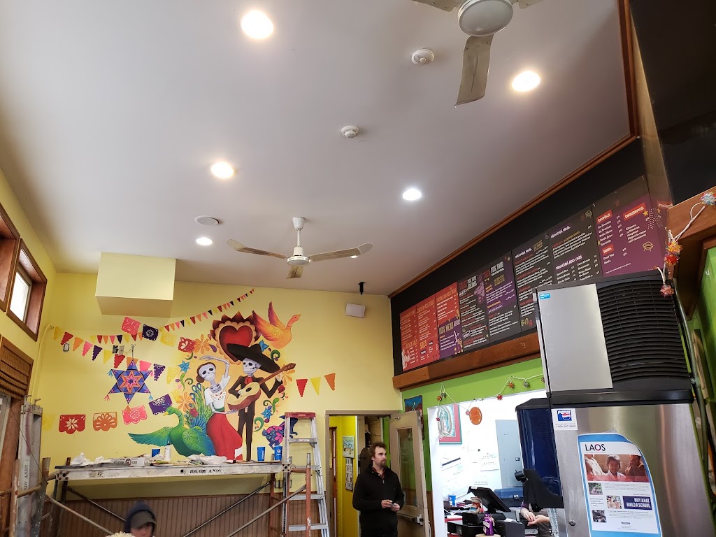 Mags 99 Fried Chicken And Mexican | 5022 Johnston Rd, Port Alberni, BC V9Y 5L7, Canada | Phone: (778) 421-5099