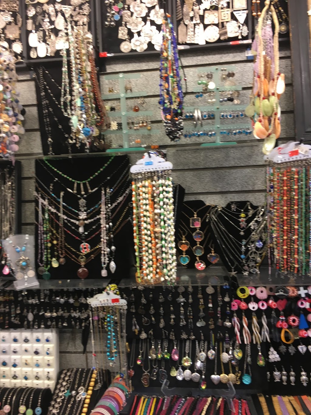 Grand Bazaar Istanbul | 15505 Marine Dr #102, White Rock, BC V4B 1C9, Canada | Phone: (604) 538-1692