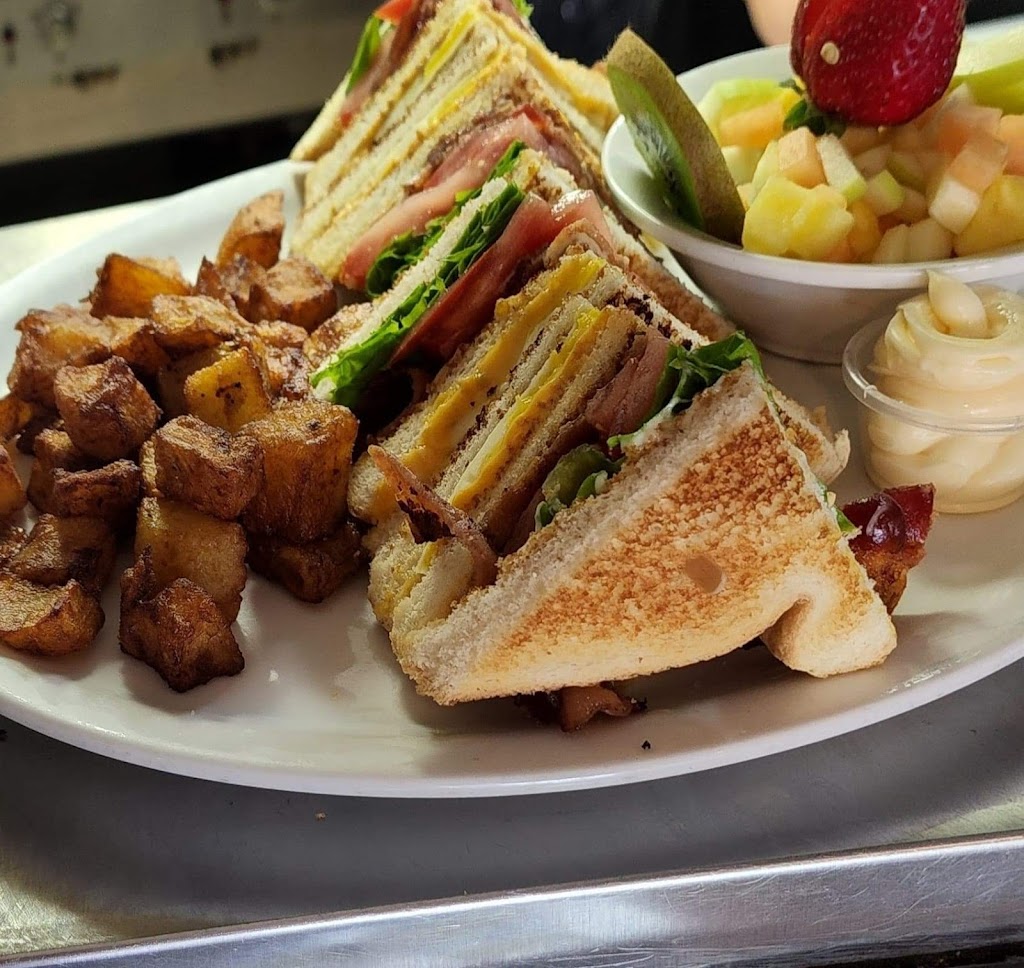 Restaurant La Bi-Coq au Soleil | 5271 Boul Lévesque E, Laval, QC H7C 1N5, Canada | Phone: (450) 664-4239