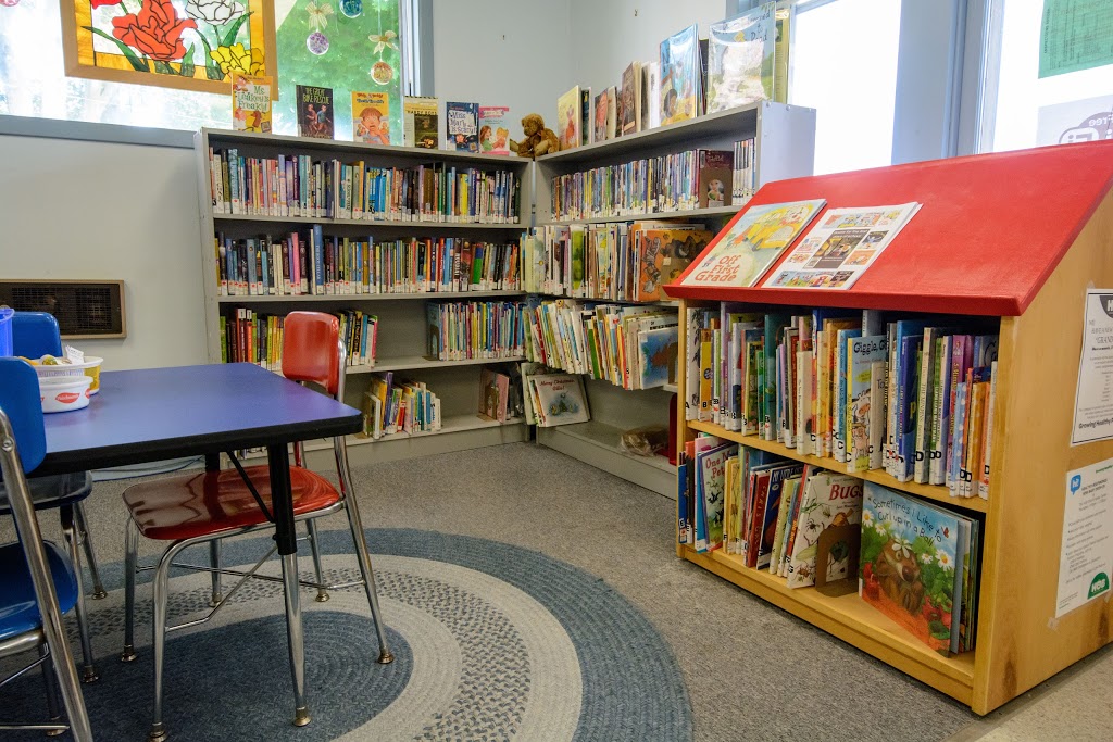 Bloomfield Public Library | 300 Bloomfield Main St, Bloomfield, ON K0K 1G0, Canada | Phone: (613) 393-3400