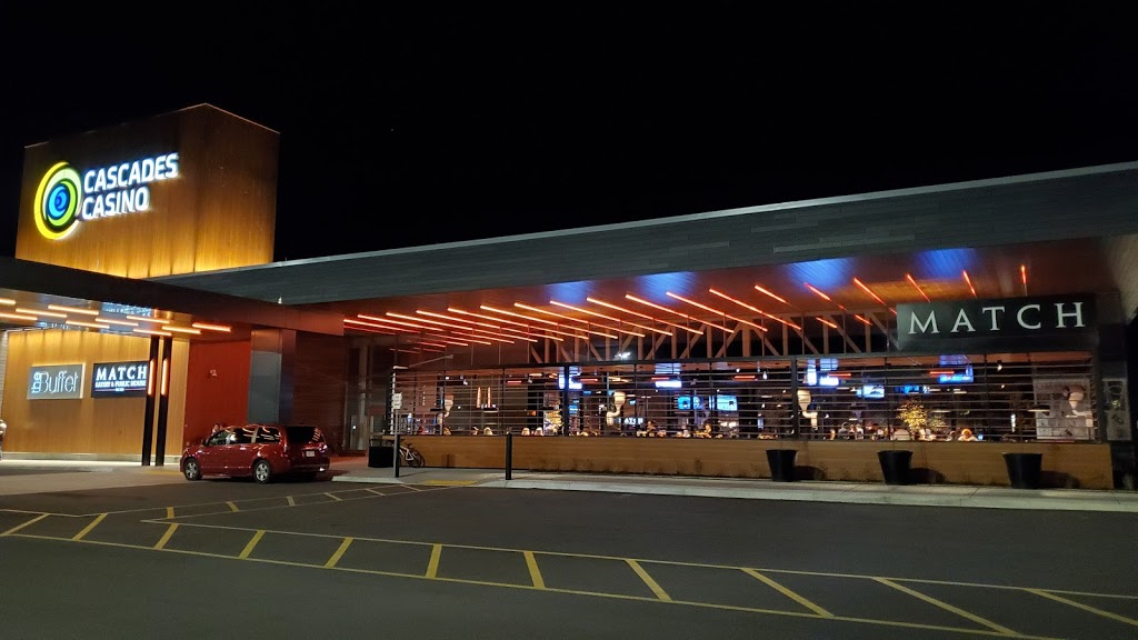 Cascades Casino Chatham | 615 Richmond St, Chatham, ON N7M 1R2, Canada | Phone: (226) 296-0309