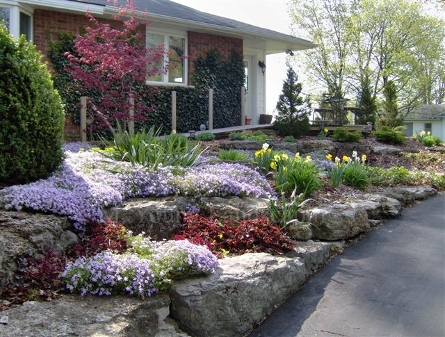 Young M Landscaping & Nurseries | 967 Netherby Rd, Welland, ON L3B 5N7, Canada | Phone: (905) 734-6005