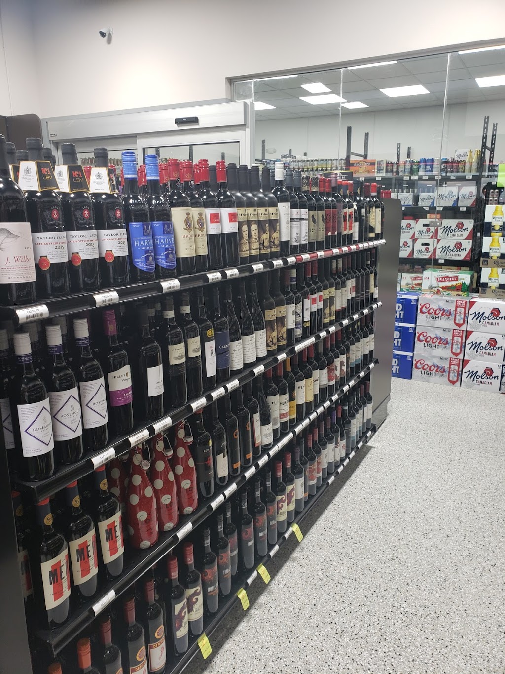 The Liquor Junction | 103 1 Junction Drive, Penhold, AB T0M 1R0, Canada | Phone: (587) 501-3102