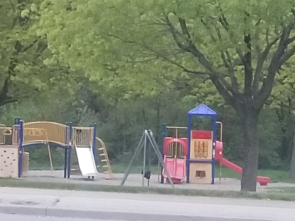 Pelham Avenue Playground | 20 Pelham Ave, Toronto, ON M6N 2W9, Canada