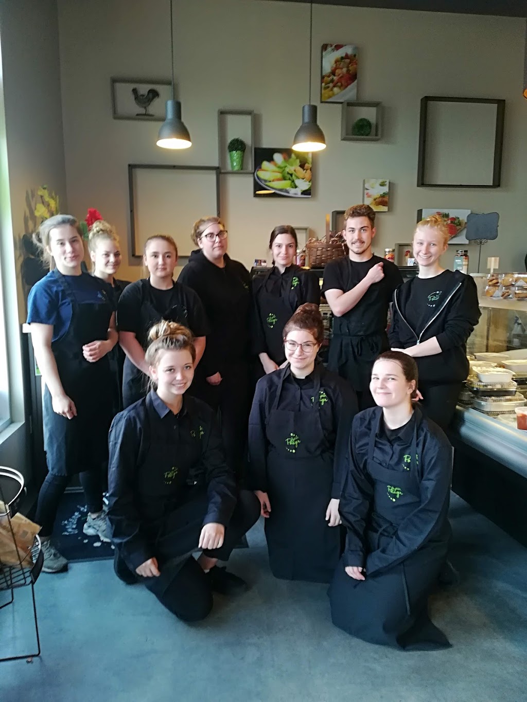 Le Petit Potager traiteur de semaine | 224 Bd Saint-Jean-Baptiste, Mercier, QC J6R 2B8, Canada | Phone: (450) 699-2367