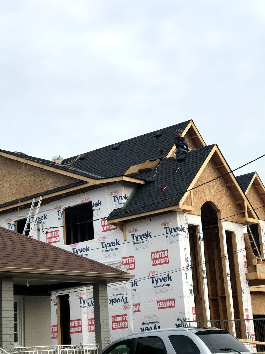 Built Roof | 97 Manston Crescent, Markham, ON, Toronto, ON L3R 0P7, Canada | Phone: (416) 737-1109