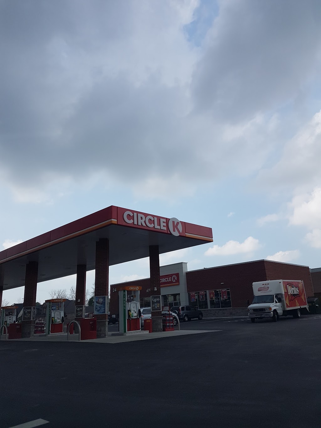 Circle K | 8267 Thorold Stone Road, Niagara Falls, ON L2H0P4, Canada | Phone: (905) 358-6920