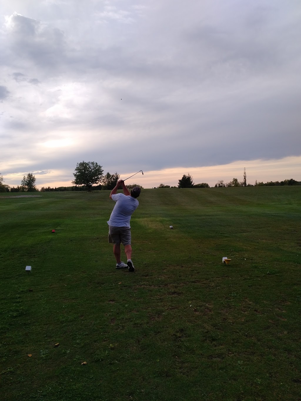 Deer Run Golf Course and Bar & Grill | 10 Brook St, Little Britain, ON K0M 2C0, Canada | Phone: (705) 328-3781