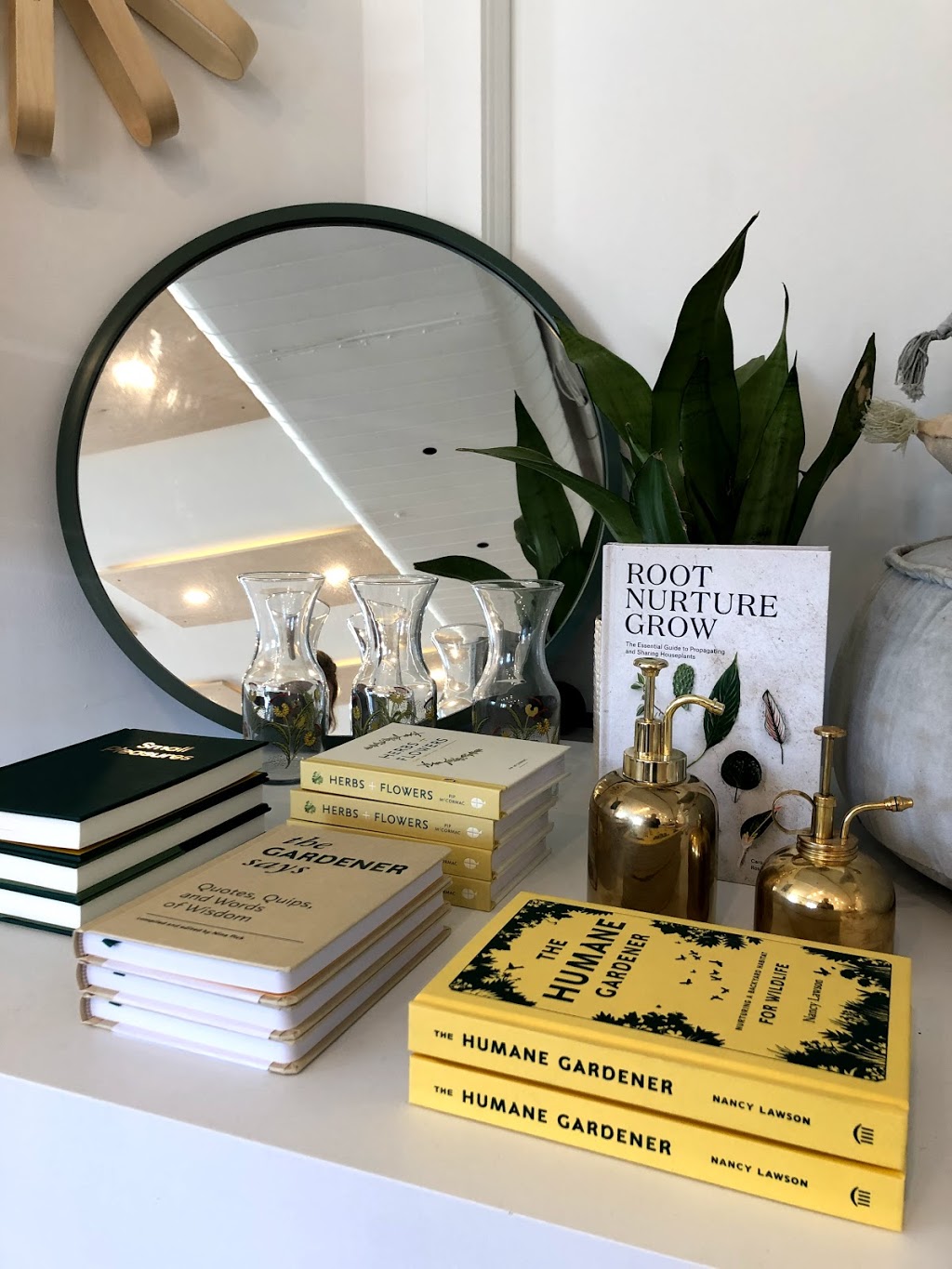 The Hive | 60 Pine St, Collingwood, ON L9Y 2N7, Canada | Phone: (705) 230-0488