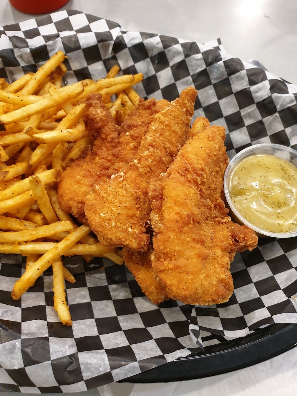 4th Line Pub & Grill | 3025 Ness Ave, Winnipeg, MB R2Y 2J2, Canada | Phone: (204) 896-9815