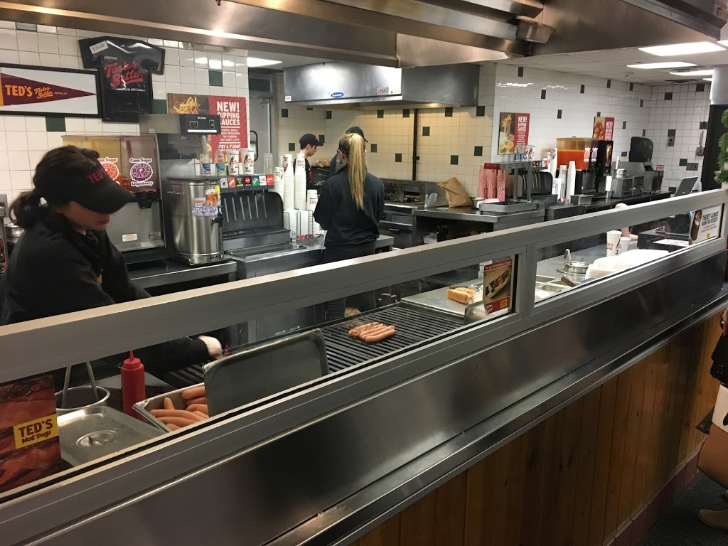 Teds Hot Dogs | 4878 Transit Rd, Lancaster, NY 14086, USA | Phone: (716) 668-7533