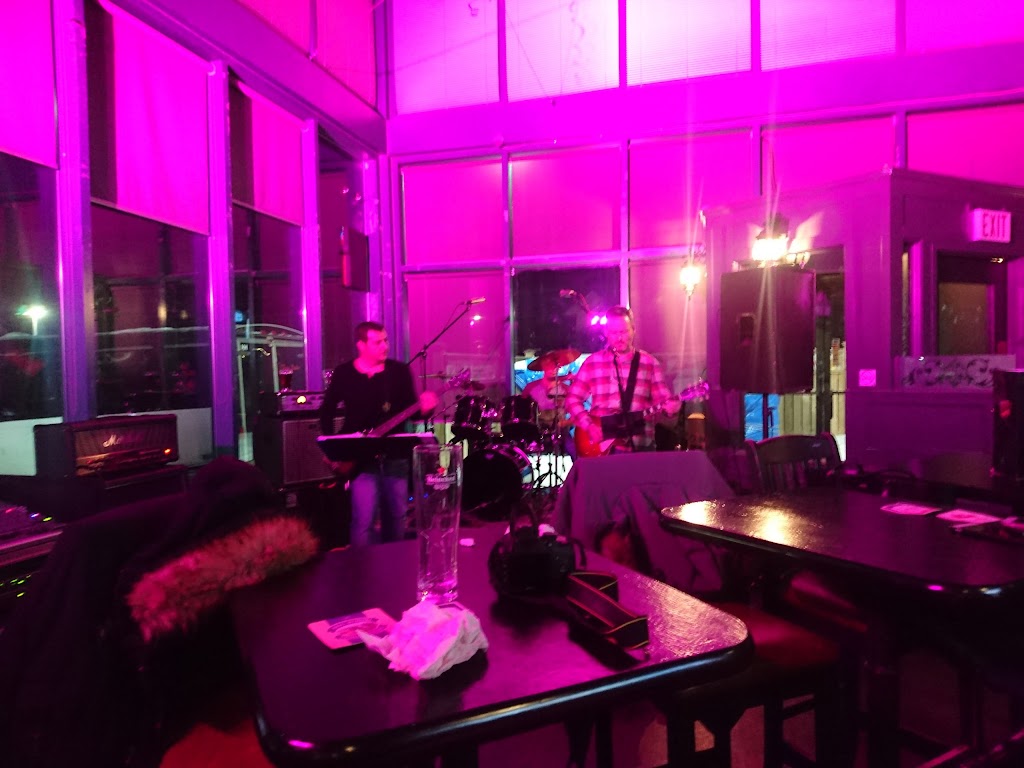 The Lion Pub And Grill | 1091 Gorham St, Newmarket, ON L3Y 8K7, Canada | Phone: (905) 853-0050