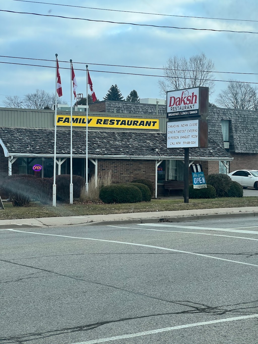 DAKSH RESTAURANT & BAR | 92 Simcoe St, Tillsonburg, ON N4G 2J1, Canada | Phone: (519) 688-0004