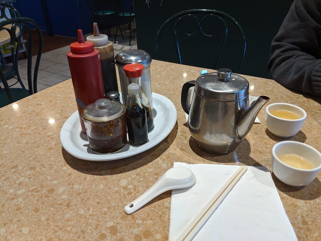 Mekong Restaurant | 2885 17 Ave SE, Calgary, AB T2A 0P7, Canada | Phone: (403) 248-1488