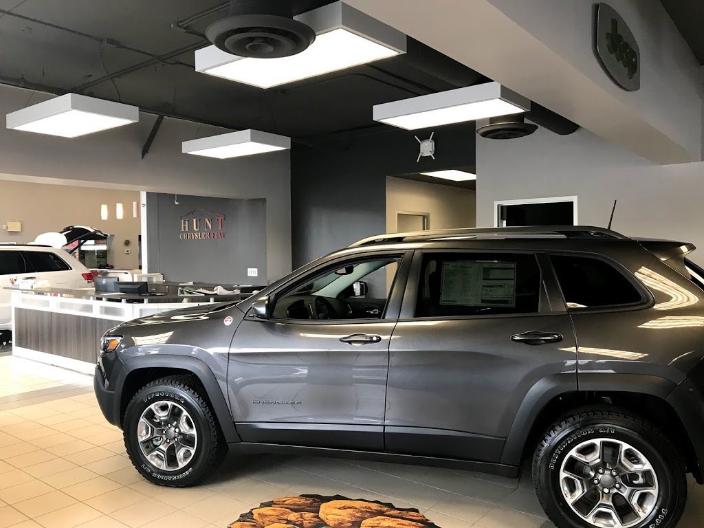 Hunt Chrysler Fiat | 500 Bronte St S, Milton, ON L9T 9H5, Canada | Phone: (888) 729-5672