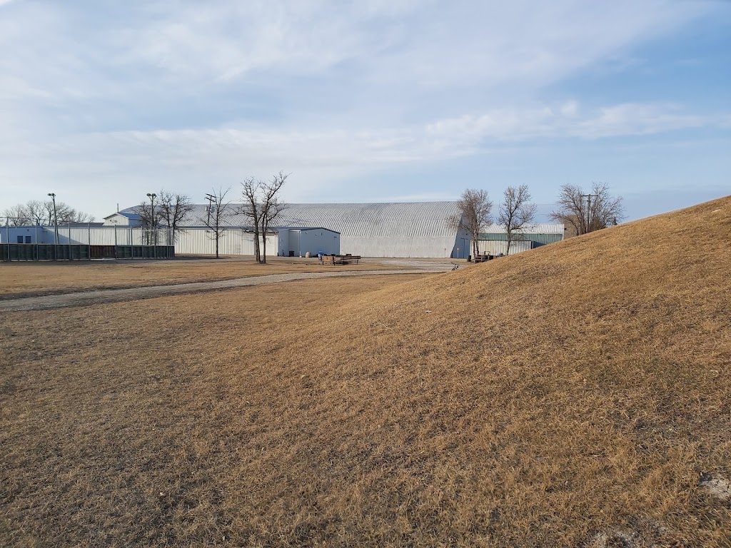 Lorette Community Complex | 1420 Dawson Rd, Lorette, MB R5K 0T3, Canada | Phone: (204) 878-2979
