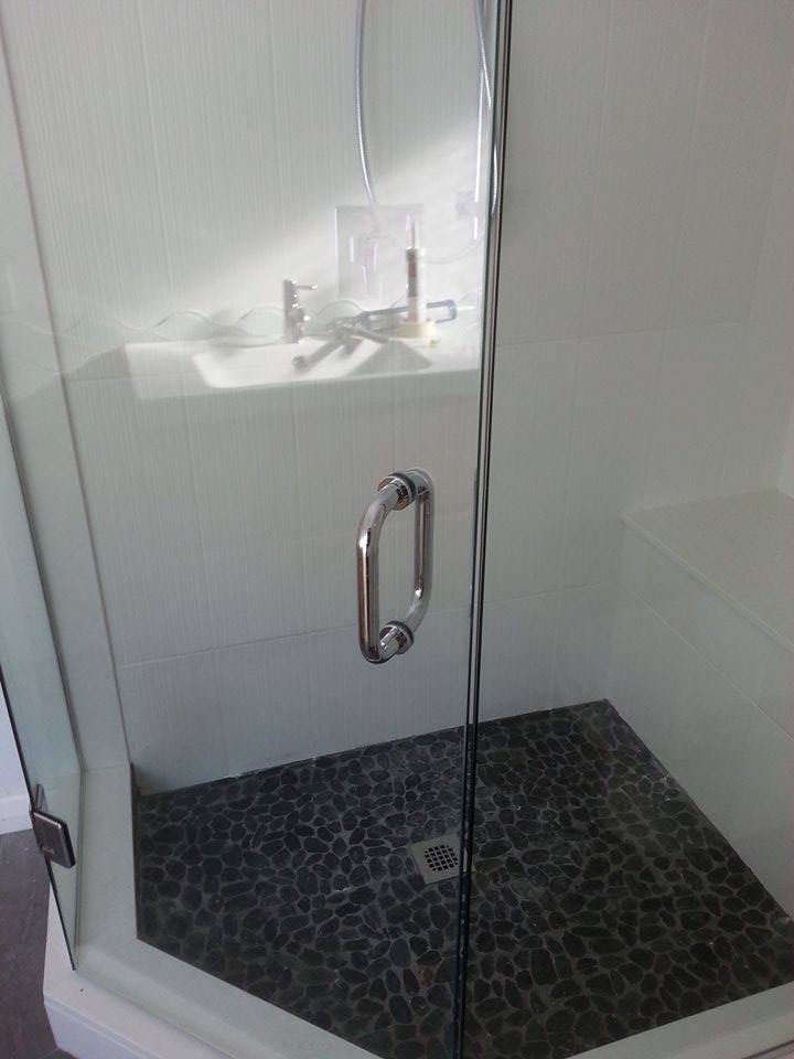 Grand River Glass Ltd | 12-820 Gartshore St, Fergus, ON N1M 0B4, Canada | Phone: (519) 787-0080