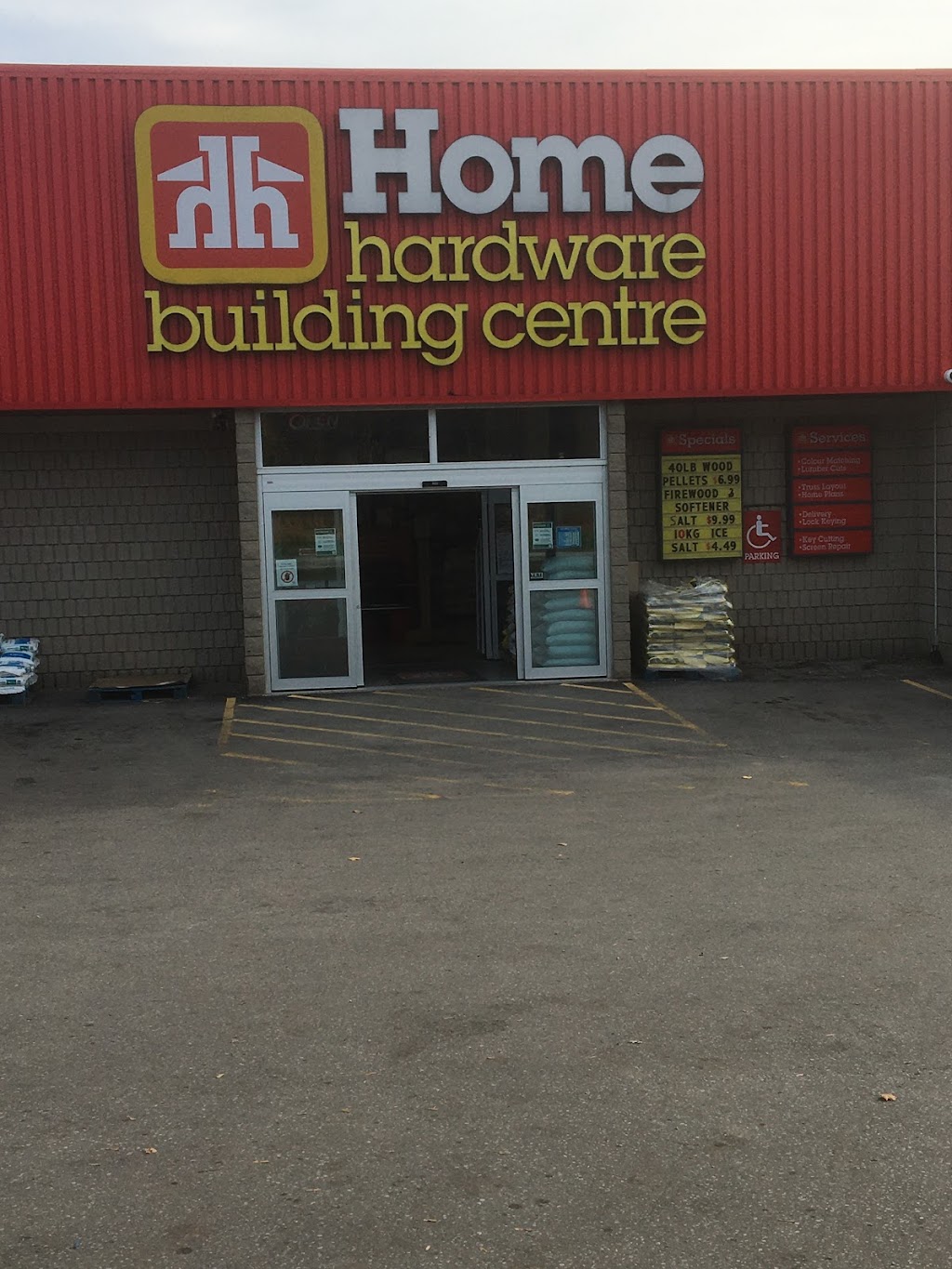 Wiarton Home Hardware Building Centre | 010189, ON-6, Wiarton, ON N0H 2T0, Canada | Phone: (519) 534-2232