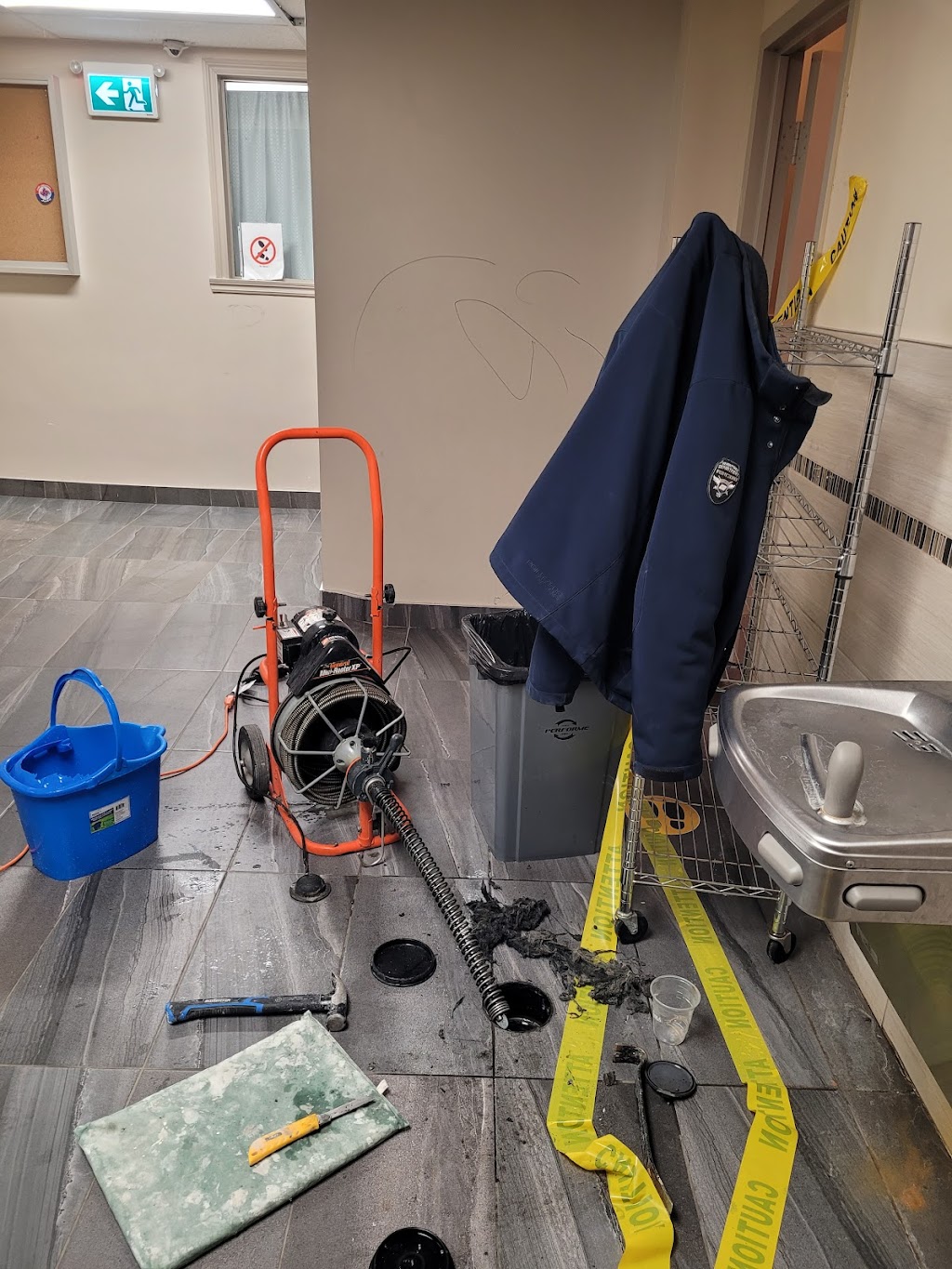 Bk Entretien / Débouchage et inspection de drain | 335 Bd Deguire #514, Montréal, QC H4N 1P7, Canada | Phone: (514) 346-7207