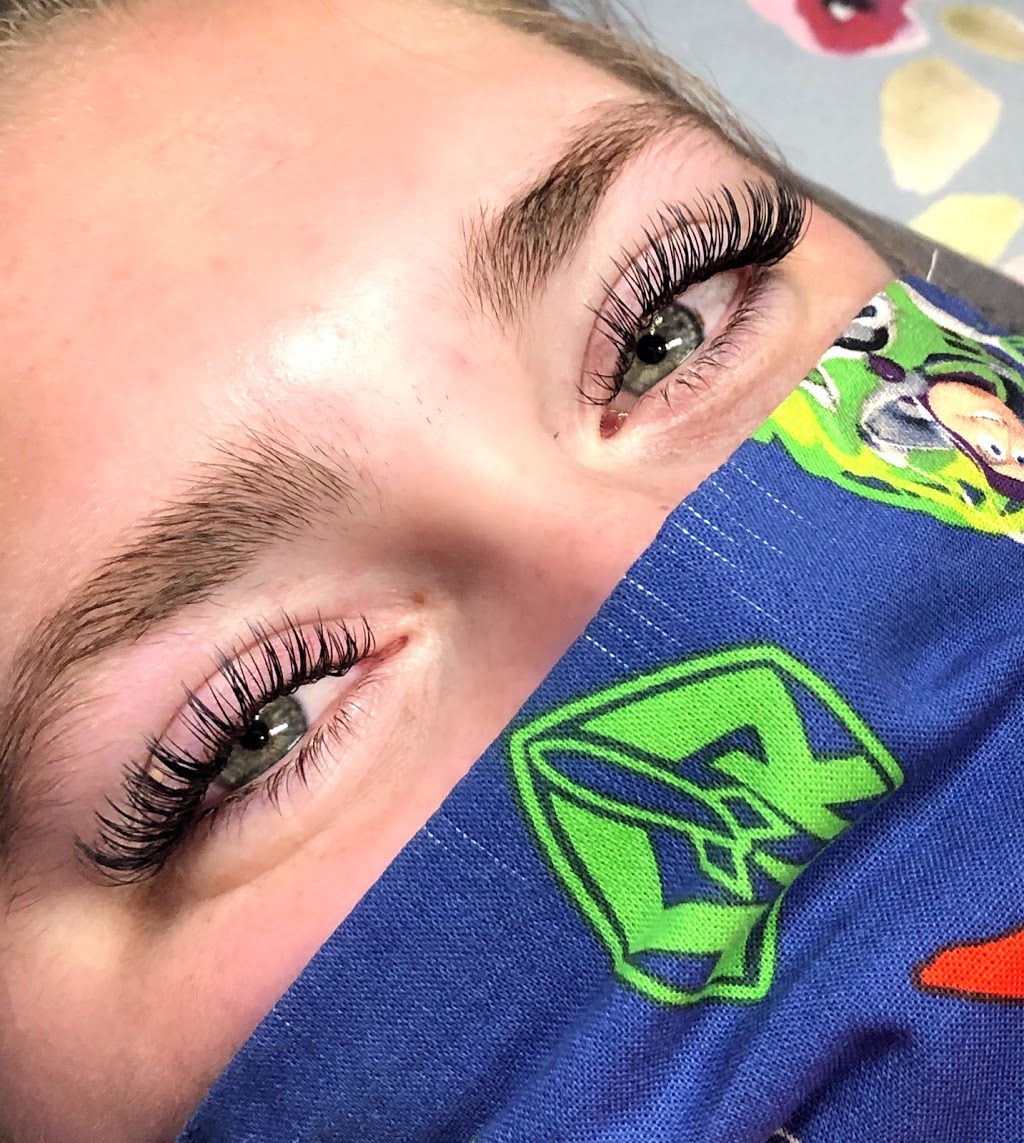 Bliss Lash Studio Brooklin | 125 Tremount St, Whitby, ON L1M 1G1, Canada | Phone: (289) 314-2240