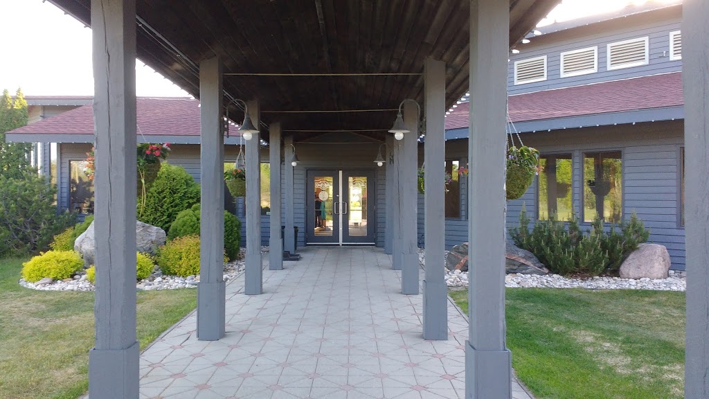 Quarry Oaks Golf Course | 37142 Quarry Oaks Rd 38E, Steinbach, MB R5G 1P7, Canada | Phone: (204) 326-4653