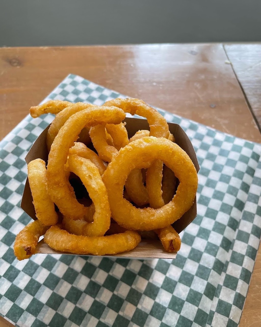 Kate’s Burger Counter | 1184 Kashagawigamog Lake Rd, Minden, ON K0M 2K0, Canada | Phone: (705) 286-4554