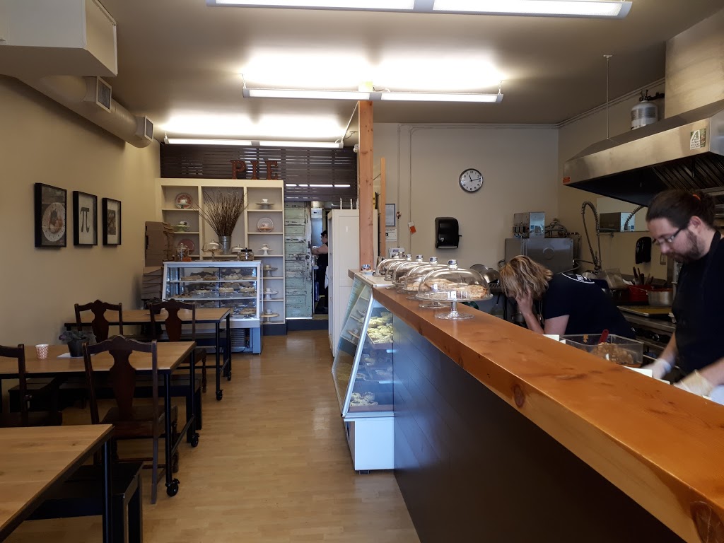 Pie Junkie | 8 Spruce Center SW, Calgary, AB T3C 3B3, Canada | Phone: (403) 452-3960