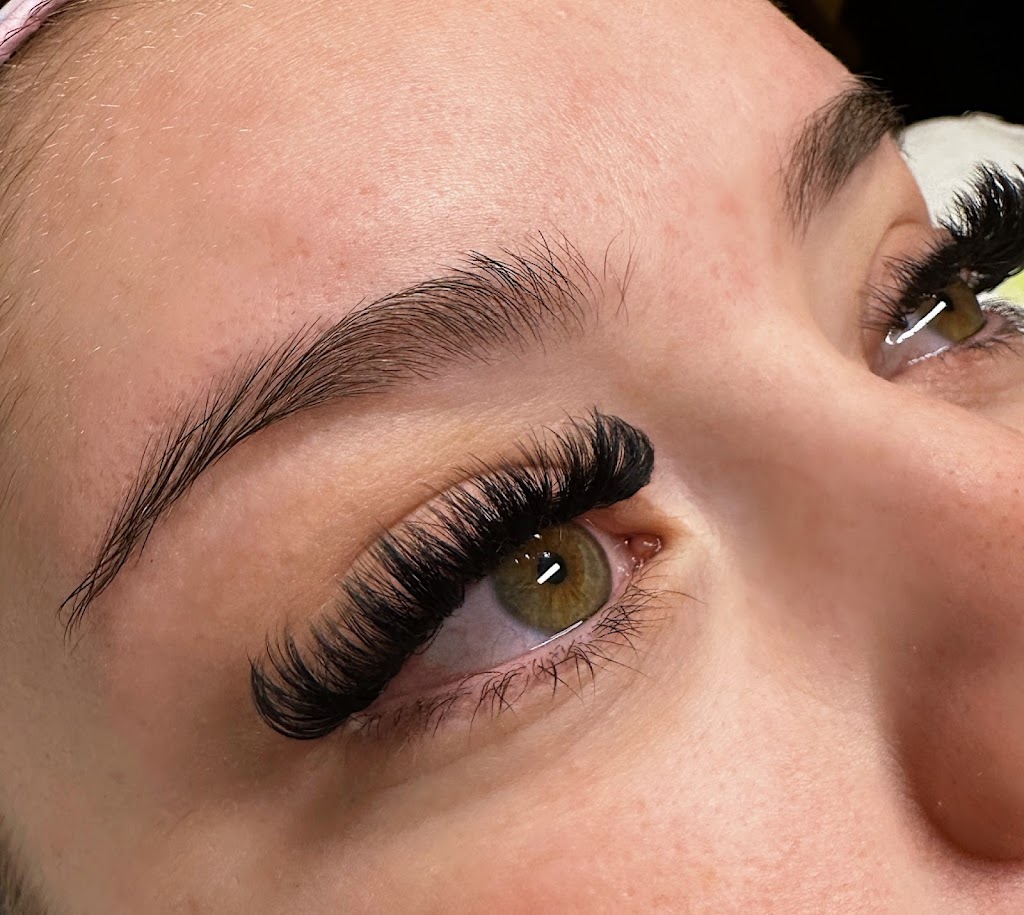 Island Vibe Esthetics | 5850 River Rd, Qualicum Beach, BC V9K 1Z5, Canada | Phone: (236) 688-3604