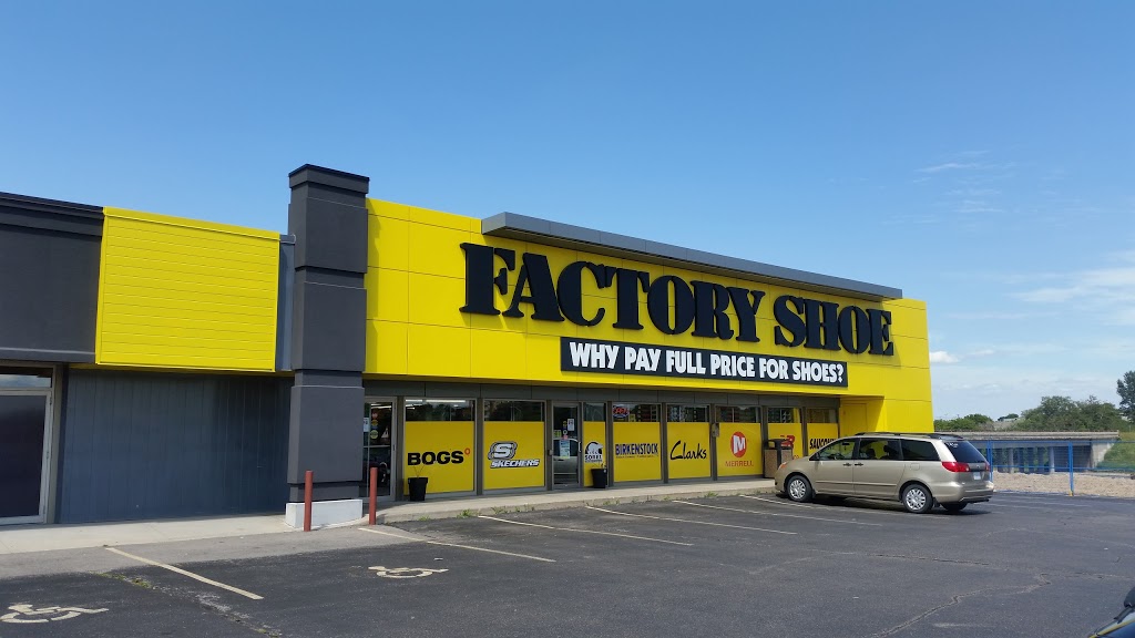 Factory Shoe | 680 Victoria St N, Kitchener, ON N2H 5G1, Canada | Phone: (519) 743-2021