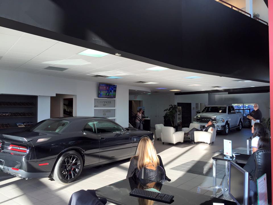 Menzies Chrysler | 1602 Champlain Ave, Whitby, ON L1N 6A7, Canada | Phone: (888) 749-4797