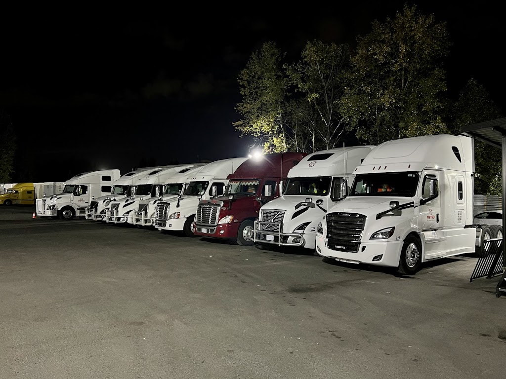 Metro MTL Freightways Ltd | 10834 Timberland Rd, Surrey, BC V3V 3T5, Canada | Phone: (604) 598-0058