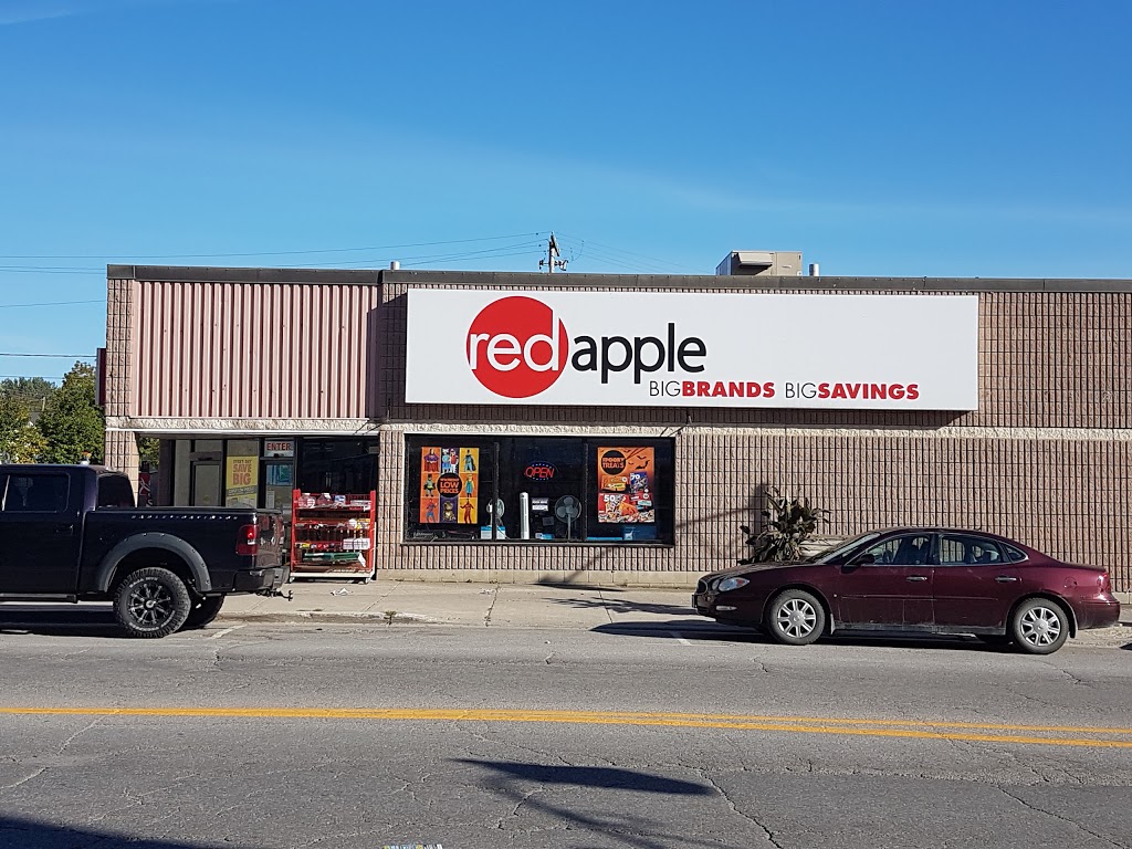 The Red Apple | 14 Colborne St, Fenelon Falls, ON K0M 1N0, Canada | Phone: (705) 887-4243