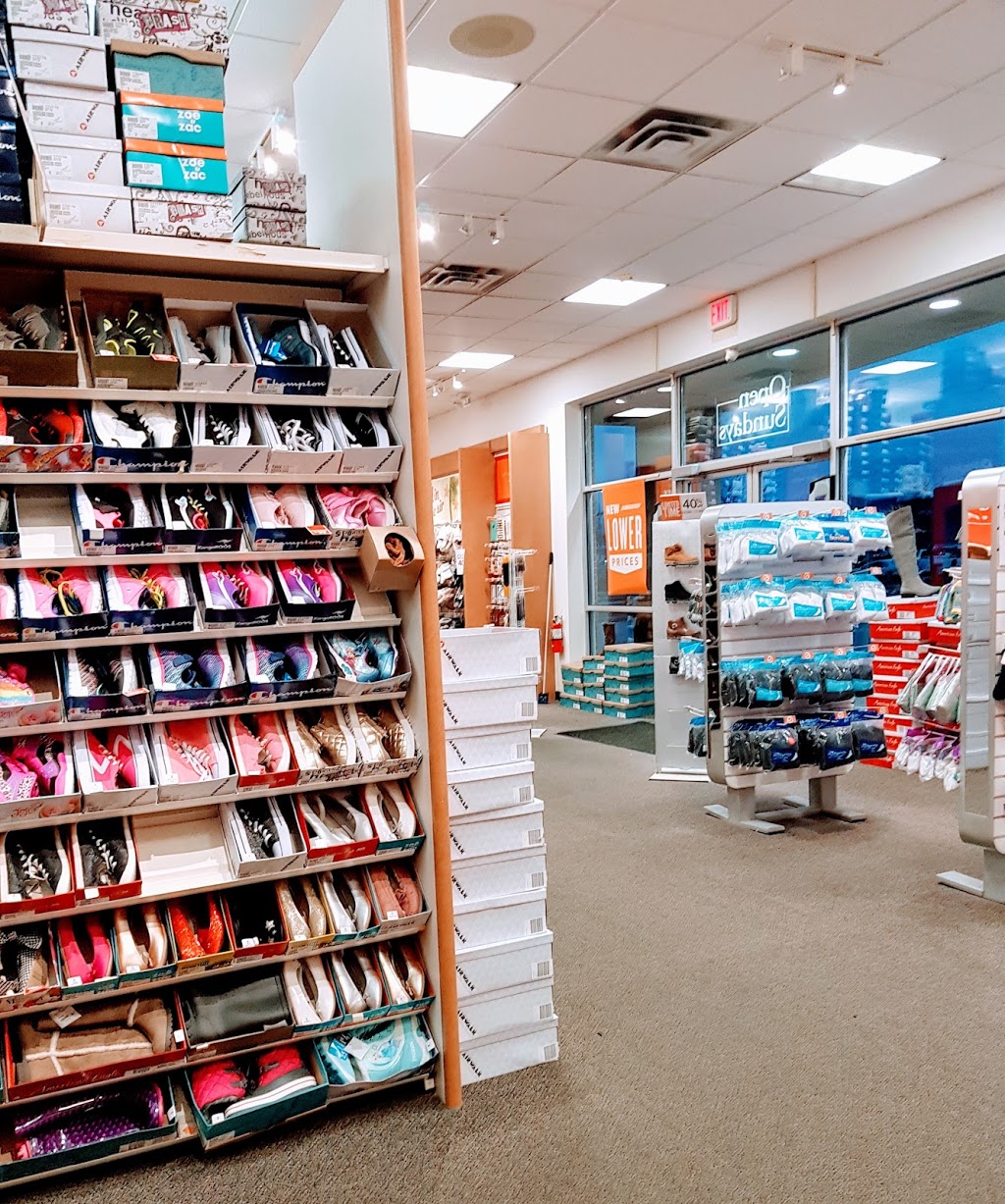 Payless ShoeSource | 462 Bayfield St Unit E3, Barrie, ON L4M 5A2, Canada | Phone: (705) 722-4209