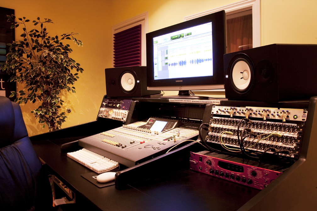 The Audio District | 161 Deerhide Crescent Unit 12, North York, ON M9M 2Z2, Canada | Phone: (416) 743-4082
