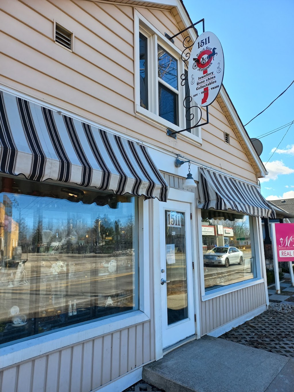 Coach Stop Antiques | 1511 Niagara Stone Rd, Virgil, ON L0S 1T0, Canada | Phone: (905) 341-6444