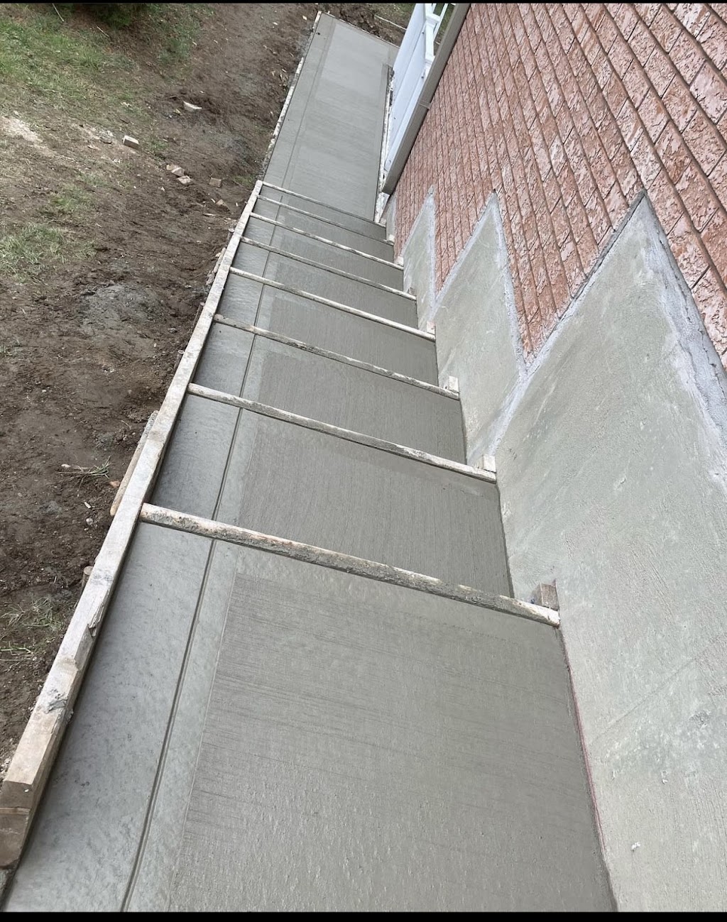 G$G Concrete Renovation and Landscaping | 3362 Mersea St, London, ON N6P 0A8, Canada | Phone: (647) 852-1786
