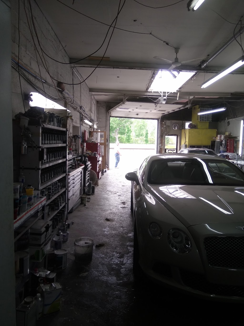 A Plus Auto Carrosserie inc. | 360 Rue Victoria, Lachine, QC H8S 1Y4, Canada | Phone: (514) 483-0202