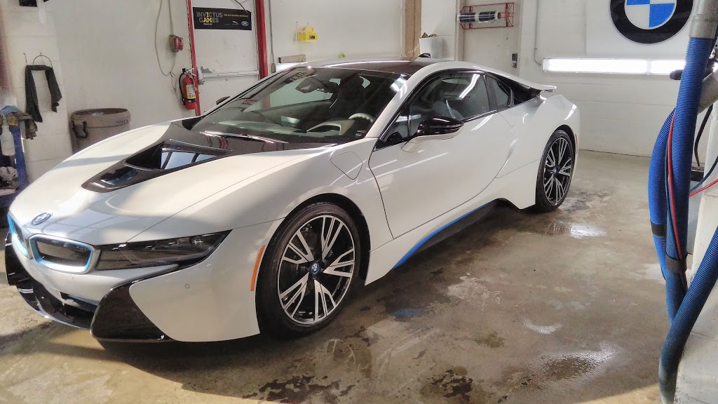 Budds Collision Services Ltd. | 2071 S Service Rd W, Oakville, ON L6L 5V6, Canada | Phone: (905) 845-1441